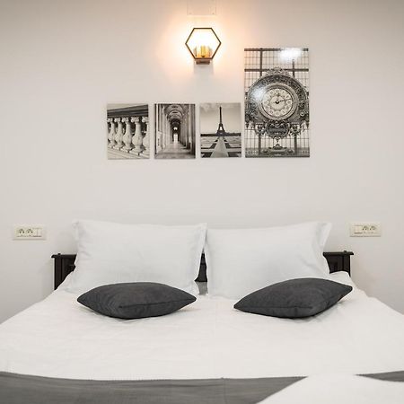 Old Town Suites Braşov Esterno foto