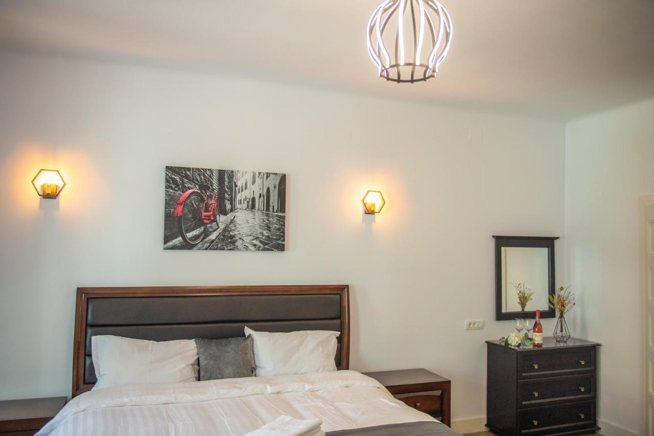 Old Town Suites Braşov Esterno foto