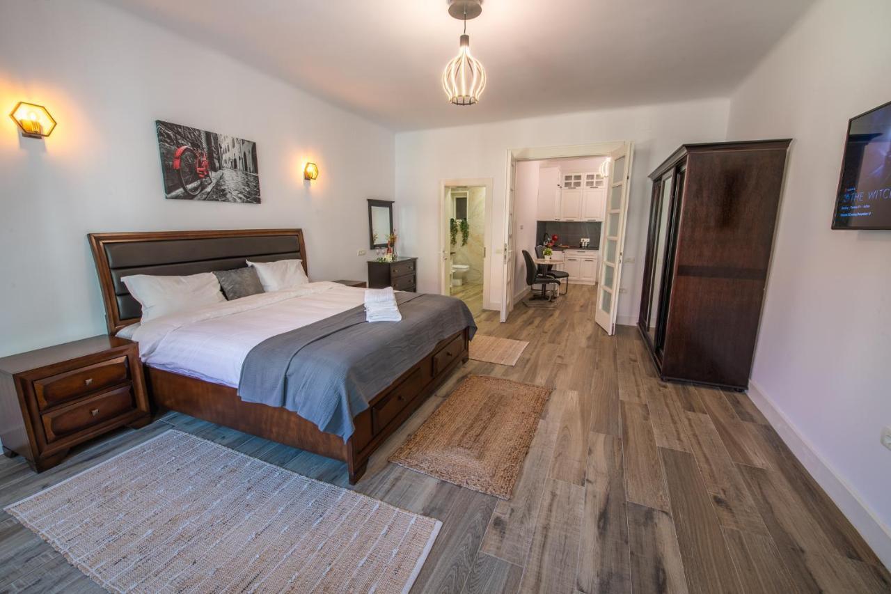 Old Town Suites Braşov Esterno foto