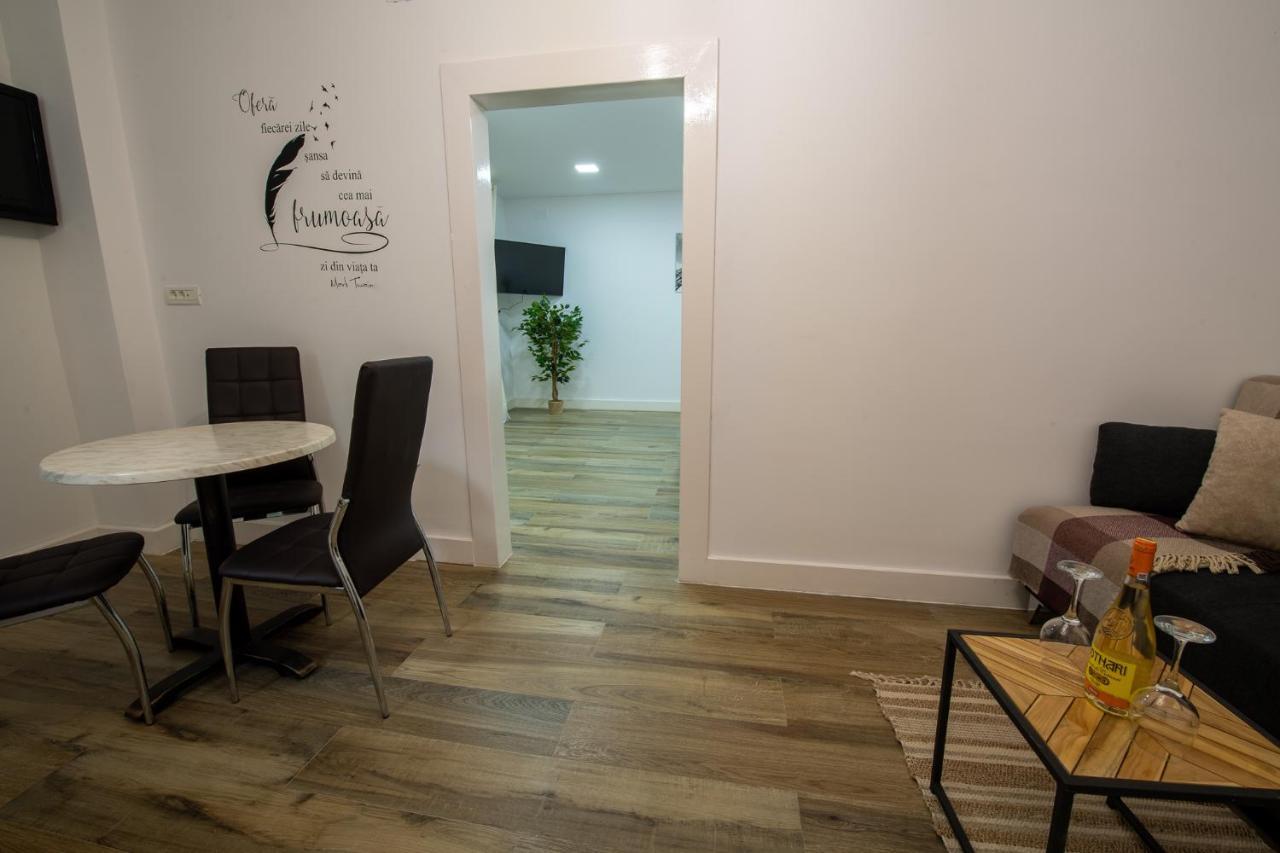 Old Town Suites Braşov Esterno foto