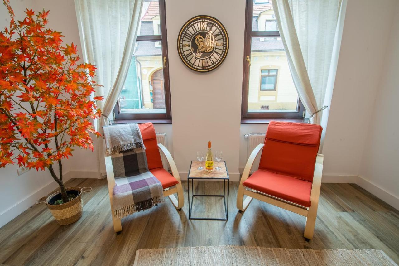 Old Town Suites Braşov Esterno foto